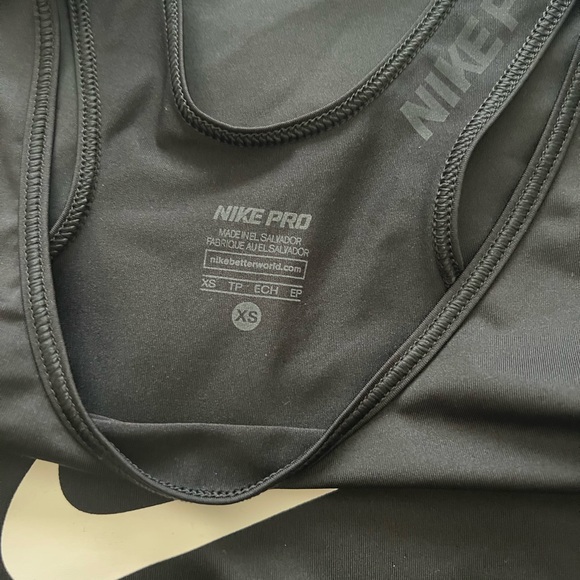 Nike pro sleeveless compression tank tops xs - Picture 9 of 10